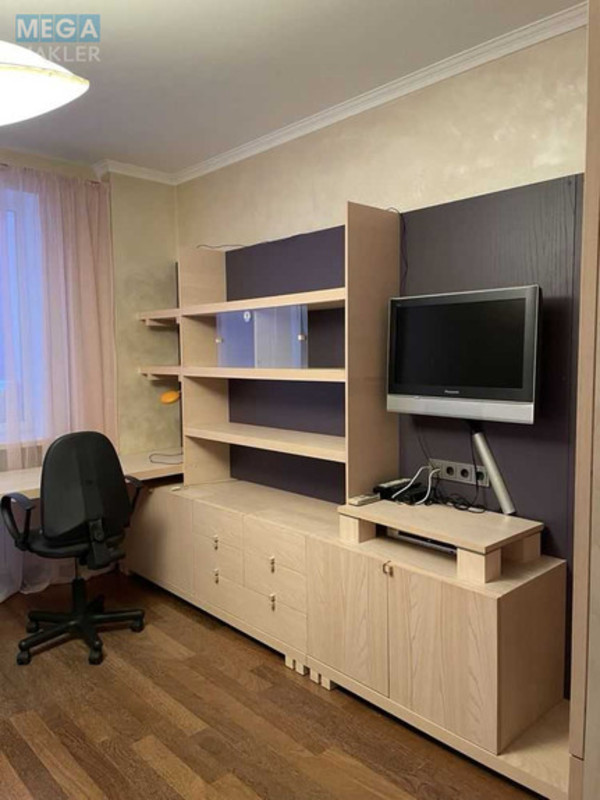 Продаж 3 кімнатної квартири (140/?/18), 9 пов. 17 пов. будинку, <a class="location-link" href="/kiev/" title="Недвижимость Київ">Київ</a>, <a class="location-link" href="/kiev/solomenskij/" title="Недвижимость Солом'янський район">Солом'янський р-н</a>, Кудряшова вул. (изображение 9)