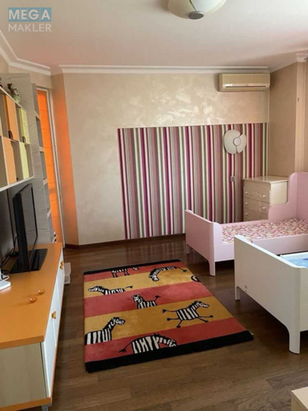Продаж 3 кімнатної квартири (140/?/18), 9 пов. 17 пов. будинку, <a class="location-link" href="/kiev/" title="Недвижимость Київ">Київ</a>, <a class="location-link" href="/kiev/solomenskij/" title="Недвижимость Солом'янський район">Солом'янський р-н</a>, Кудряшова вул. (изображение 12)