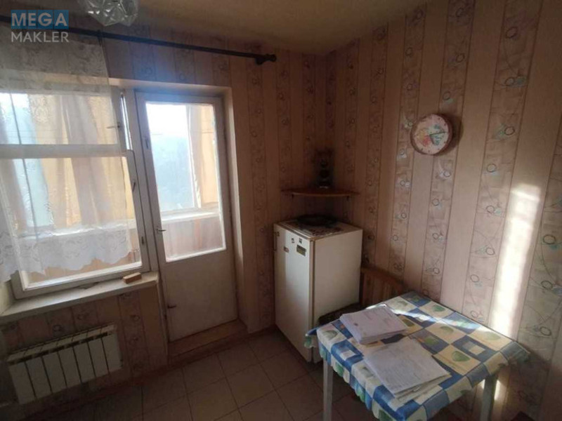 Продаж 1 кімнатної квартири (36/19/7), 5 пов. 9 пов. будинку, <a class="location-link" href="/kiev/" title="Недвижимость Київ">Київ</a>, <a class="location-link" href="/kiev/desnyanskij/" title="Недвижимость Деснянський район">Деснянський р-н</a>, Владимира Маяковского ул., 20в (изображение 4)