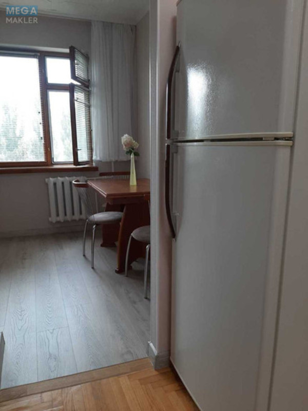 Оренда 2 кімнатної квартири, <a class="location-link" href="/kiev/" title="Недвижимость Київ">Київ</a>, <a class="location-link" href="/kiev/podolskij/" title="Недвижимость Подільський район">Подільський р-н</a>, Василия Порика просп., 11а (изображение 7)