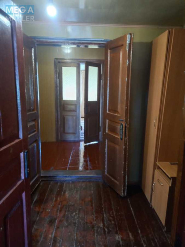 Продаж дома, 1 поверх, 85 кв.м, 3 кімнати, ділянка 7 соток, <a class="location-link" href="/kiev/" title="Недвижимость Київ">Київ</a>, <a class="location-link" href="/kiev/solomenskij/" title="Недвижимость Солом'янський район">Солом'янський р-н</a>, Сергія Колоса вул. (изображение 5)