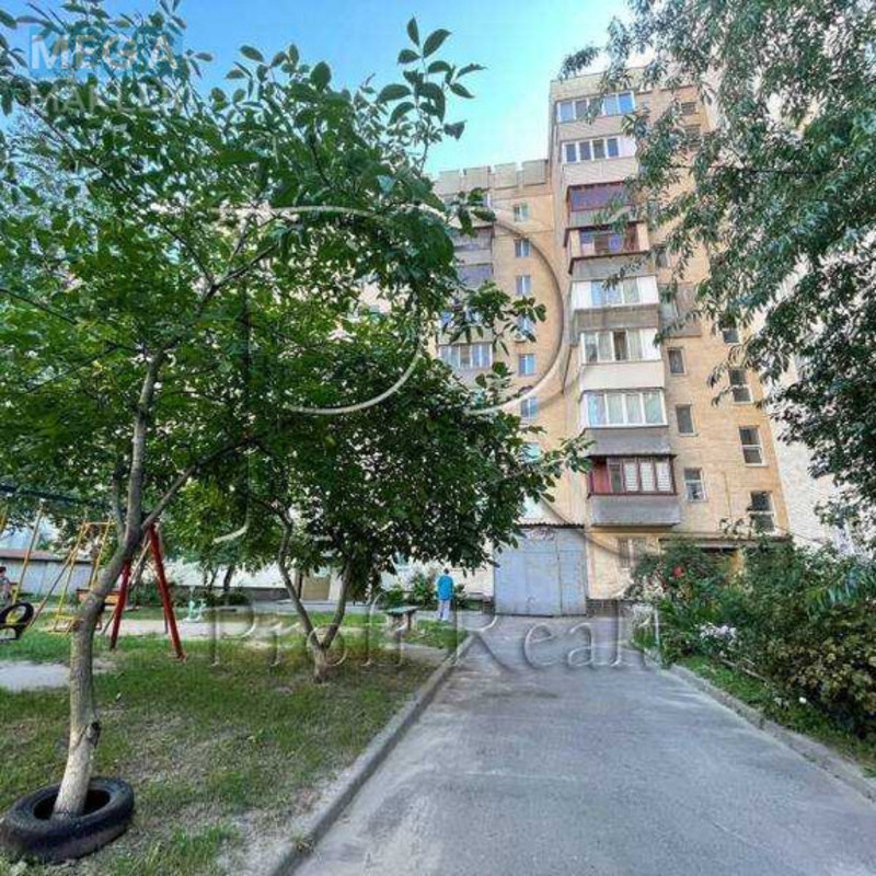 Продаж 1 кімнатної квартири (39/20/8), 9 пов. 9 пов. будинку, <a class="location-link" href="/kiev/" title="Недвижимость Київ">Київ</a>, <a class="location-link" href="/kiev/solomenskij/" title="Недвижимость Солом'янський район">Солом'янський р-н</a>, Смілянська вулиця, 8 (изображение 14)