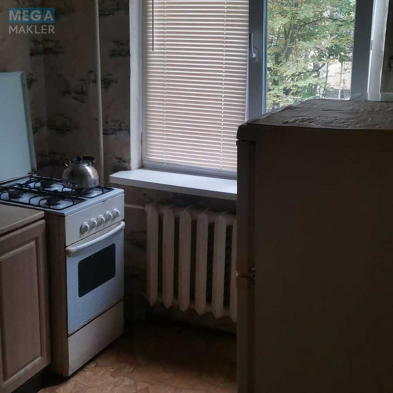 Оренда 1 кімнатної квартири, <a class="location-link" href="/kiev/" title="Недвижимость Київ">Київ</a>, <a class="location-link" href="/kiev/solomenskij/" title="Недвижимость Солом'янський район">Солом'янський р-н</a>, Академіка Стражеска вул., 1 (изображение 6)