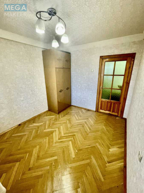 Продаж 3 кімнатної квартири (60/40/7), 7 пов. 9 пов. будинку, <a class="location-link" href="/kiev/" title="Недвижимость Київ">Київ</a>, <a class="location-link" href="/kiev/dneprovskij/" title="Недвижимость Дніпровський район">Дніпровський р-н</a>, Павла Тычины просп., 3 (изображение 5)