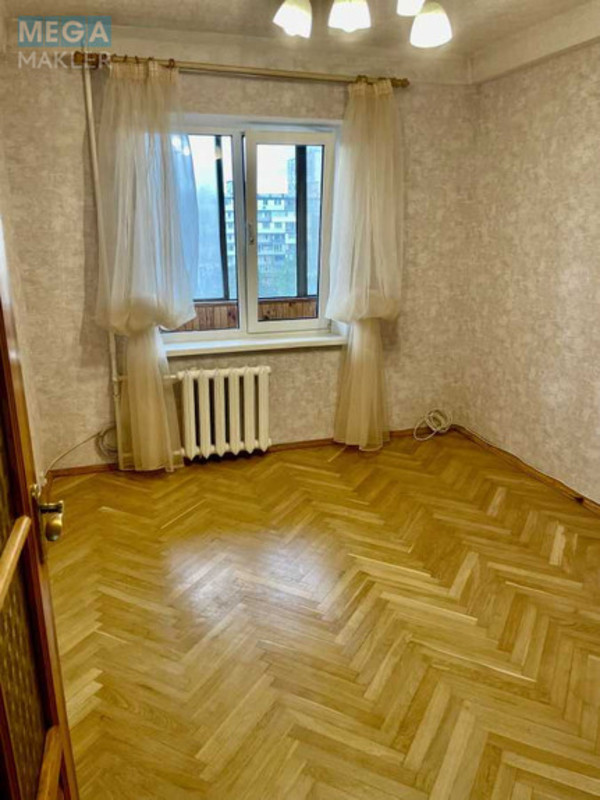 Продаж 3 кімнатної квартири (60/40/7), 7 пов. 9 пов. будинку, <a class="location-link" href="/kiev/" title="Недвижимость Київ">Київ</a>, <a class="location-link" href="/kiev/dneprovskij/" title="Недвижимость Дніпровський район">Дніпровський р-н</a>, Павла Тычины просп., 3 (изображение 10)
