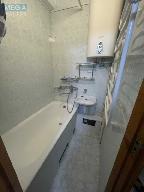 Продаж 3 кімнатної квартири (60/40/7), 7 пов. 9 пов. будинку, <a class="location-link" href="/kiev/" title="Недвижимость Київ">Київ</a>, <a class="location-link" href="/kiev/dneprovskij/" title="Недвижимость Дніпровський район">Дніпровський р-н</a>, Павла Тычины просп., 3 (изображение 14)