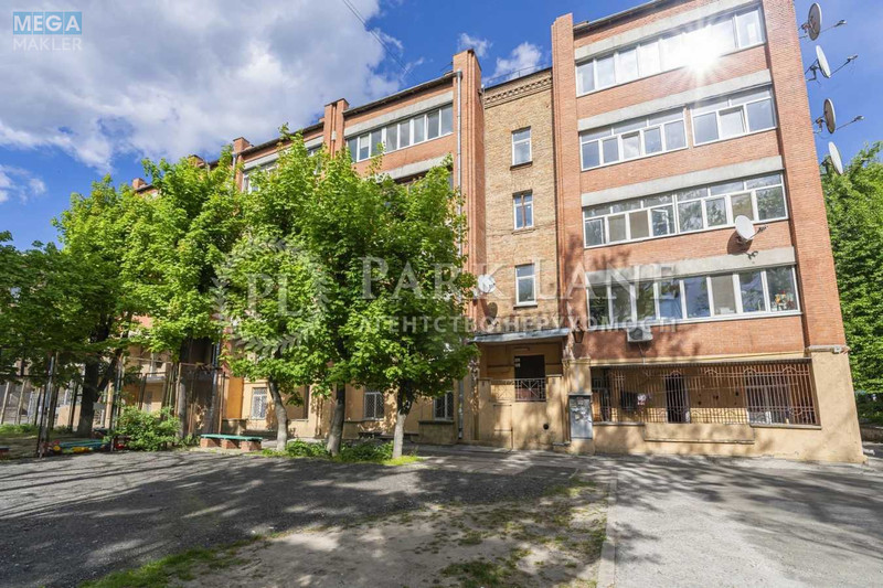 Продаж 5 кімнатної квартири (143/83/18), 4 пов. 5 пов. будинку, <a class="location-link" href="/kiev/" title="Недвижимость Київ">Київ</a>, <a class="location-link" href="/kiev/pecherskij/" title="Недвижимость Печерський район">Печерський р-н</a>, Джона Маккейна вул., 18/2 (изображение 2)