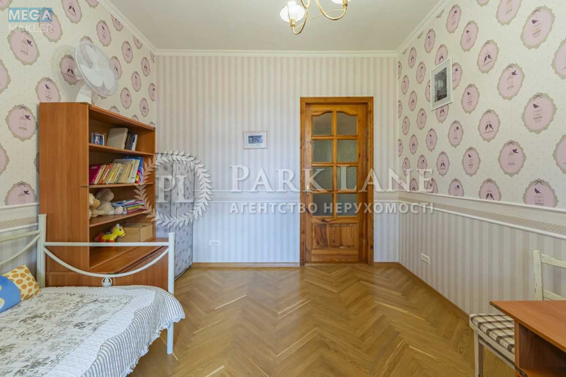 Продаж 5 кімнатної квартири (143/83/18), 4 пов. 5 пов. будинку, <a class="location-link" href="/kiev/" title="Недвижимость Київ">Київ</a>, <a class="location-link" href="/kiev/pecherskij/" title="Недвижимость Печерський район">Печерський р-н</a>, Джона Маккейна вул., 18/2 (изображение 13)