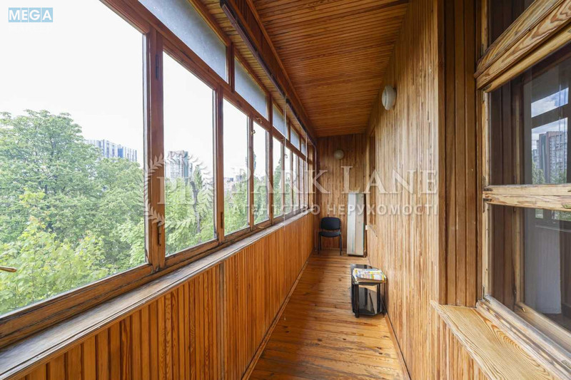Продаж 5 кімнатної квартири (143/83/18), 4 пов. 5 пов. будинку, <a class="location-link" href="/kiev/" title="Недвижимость Київ">Київ</a>, <a class="location-link" href="/kiev/pecherskij/" title="Недвижимость Печерський район">Печерський р-н</a>, Джона Маккейна вул., 18/2 (изображение 23)