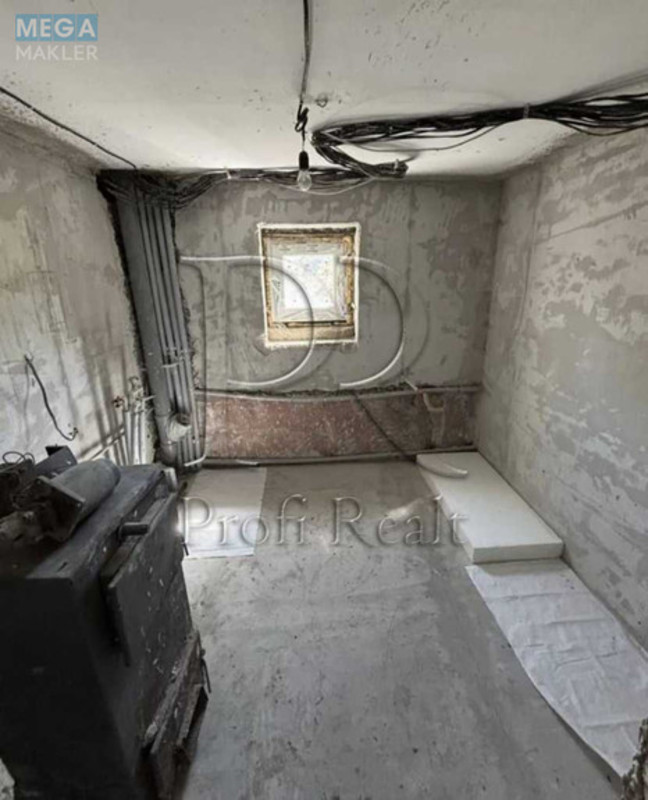 Продаж дома, 2&nbsp;поверху, 134&nbsp;кв.м, 4&nbsp;кімнати, ділянка 12&nbsp;соток, <a class="location-link" href="/kiev/" title="Недвижимость Київ">Київ</a>, <a class="location-link" href="/kiev/darnickij/" title="Недвижимость Дарницький район">Дарницький р-н</a>, 5-й Лісо-Степовий пров., 4 (изображение 9)