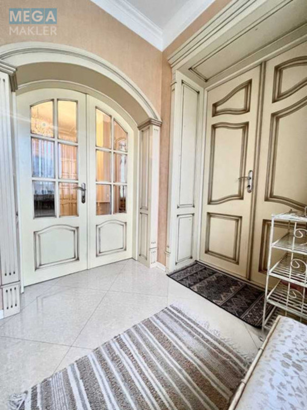 Продаж дома, 2 поверху, 220 кв.м, 4 кімнати, ділянка 15 соток, <a class="location-link" href="/rovno/" title="Недвижимость Рівне">Рівне</a>, Придорожня (изображение 8)