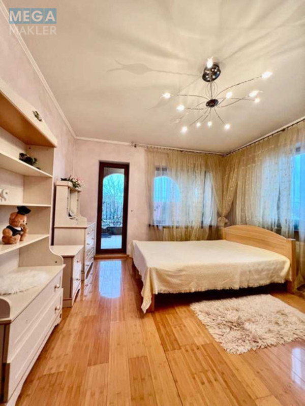 Продаж дома, 2&nbsp;поверху, 200&nbsp;кв.м, 4&nbsp;кімнати, ділянка 6&nbsp;соток, <a class="location-link" href="/rovno/" title="Недвижимость Рівне">Рівне</a>, Гідропарк (изображение 14)
