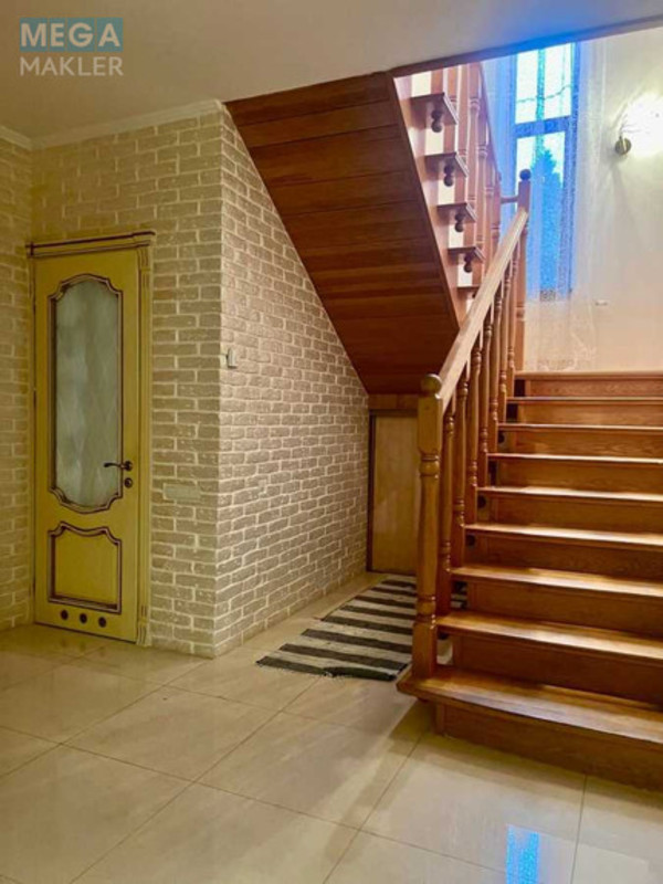 Продаж дома, 2&nbsp;поверху, 200&nbsp;кв.м, 4&nbsp;кімнати, ділянка 6&nbsp;соток, <a class="location-link" href="/rovno/" title="Недвижимость Рівне">Рівне</a>, Гідропарк (изображение 15)