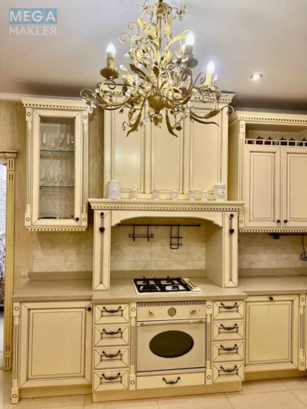Продаж дома, 2&nbsp;поверху, 200&nbsp;кв.м, 4&nbsp;кімнати, ділянка 6&nbsp;соток, <a class="location-link" href="/rovno/" title="Недвижимость Рівне">Рівне</a>, Гідропарк (изображение 16)