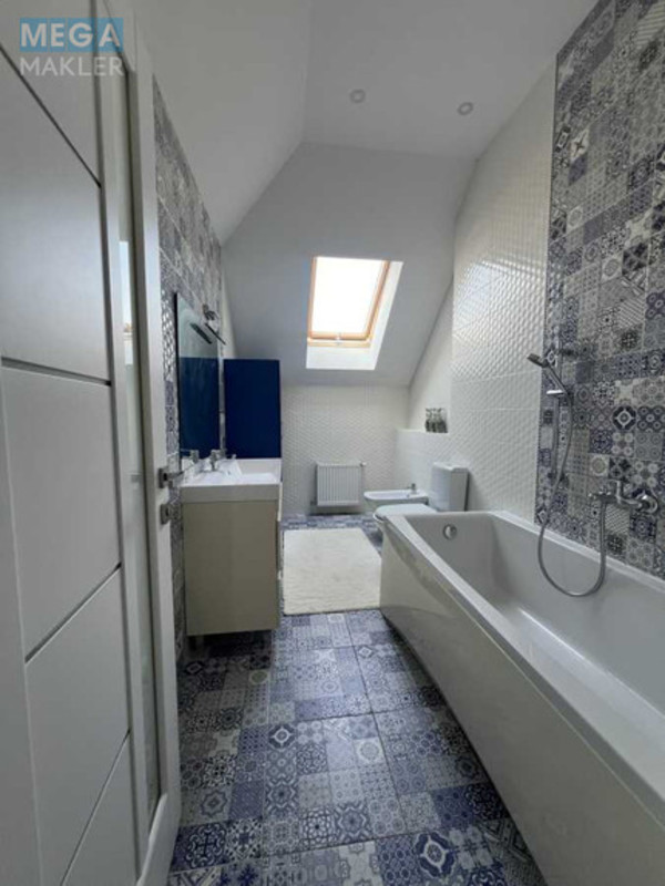 Продаж дома, 2 поверху, 150 кв.м, 4 кімнати, ділянка 1 сотка, <a class="location-link" href="/rovno/" title="Недвижимость Рівне">Рівне</a>, Григоренка (изображение 2)