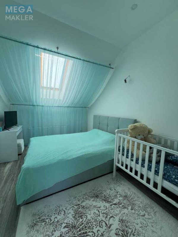 Продаж дома, 2 поверху, 150 кв.м, 4 кімнати, ділянка 1 сотка, <a class="location-link" href="/rovno/" title="Недвижимость Рівне">Рівне</a>, Григоренка (изображение 5)