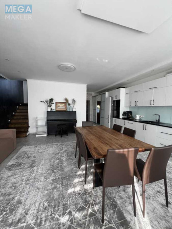 Продаж дома, 2 поверху, 150 кв.м, 4 кімнати, ділянка 1 сотка, <a class="location-link" href="/rovno/" title="Недвижимость Рівне">Рівне</a>, Григоренка (изображение 8)