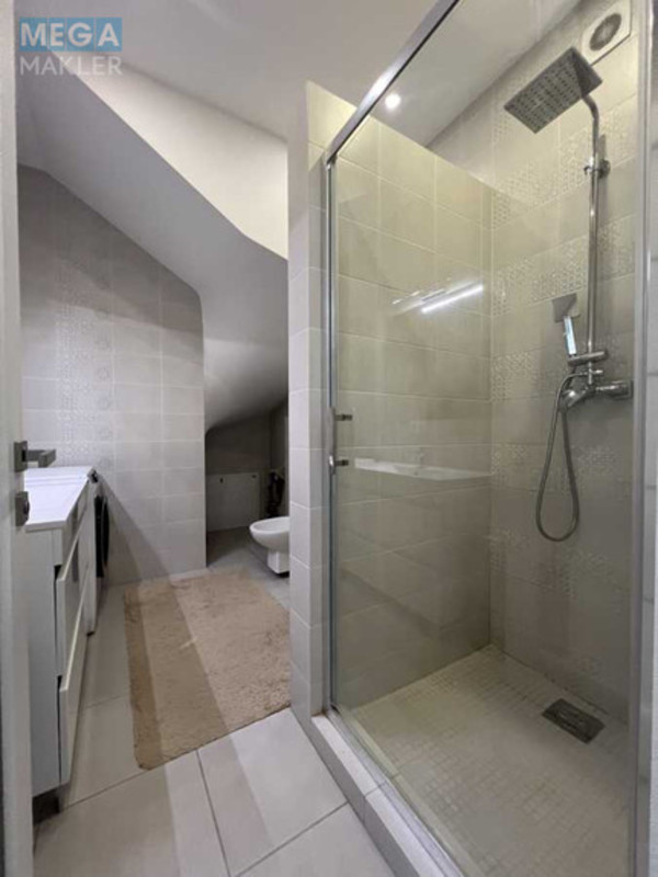Продаж дома, 2 поверху, 150 кв.м, 4 кімнати, ділянка 1 сотка, <a class="location-link" href="/rovno/" title="Недвижимость Рівне">Рівне</a>, Григоренка (изображение 9)