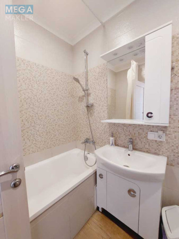 Оренда 2 кімнатної квартири, <a class="location-link" href="/kiev/" title="Недвижимость Київ">Київ</a>, <a class="location-link" href="/kiev/goloseevskij/" title="Недвижимость Голосіївський район">Голосіївський р-н</a>, Теремковская ул., 4 (изображение 6)
