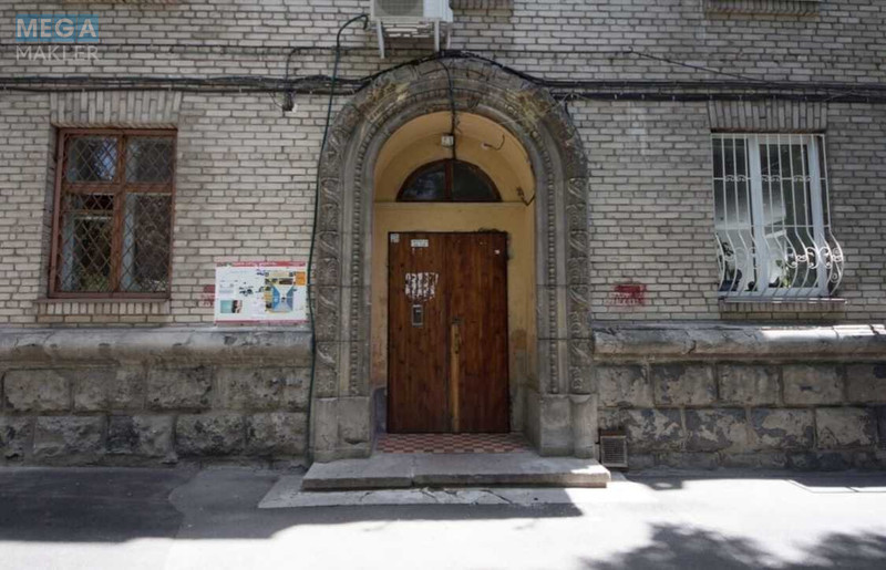 Оренда 3 кімнатної квартири, <a class="location-link" href="/kiev/" title="Недвижимость Київ">Київ</a>, <a class="location-link" href="/kiev/pecherskij/" title="Недвижимость Печерський район">Печерський р-н</a>, Кловский спуск, 15 (изображение 16)