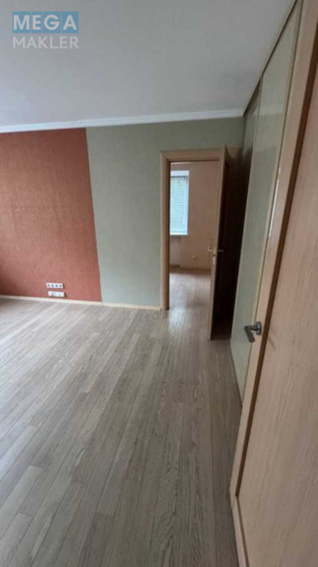 Продаж 2 кімнатної квартири (44/29/6), 2 пов. 5 пов. будинку, <a class="location-link" href="/kiev/" title="Недвижимость Київ">Київ</a>, <a class="location-link" href="/kiev/goloseevskij/" title="Недвижимость Голосіївський район">Голосіївський р-н</a>, Маричанская ул., 8 (изображение 7)