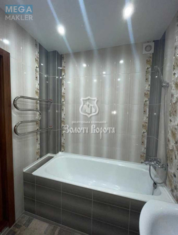 Продаж 3 кімнатної квартири (98/53/12), 20 пов. 25 пов. будинку, <a class="location-link" href="/kiev/" title="Недвижимость Київ">Київ</a>, <a class="location-link" href="/kiev/desnyanskij/" title="Недвижимость Деснянський район">Деснянський р-н</a>, Милославська вул., 16 (изображение 9)