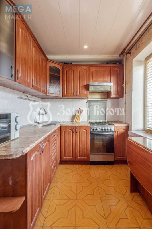 Продаж 2 кімнатної квартири (49/30/7), 4 пов. 5 пов. будинку, <a class="location-link" href="/kiev/" title="Недвижимость Київ">Київ</a>, <a class="location-link" href="/kiev/dneprovskij/" title="Недвижимость Дніпровський район">Дніпровський р-н</a>, Курнатовського вул., 22 (изображение 9)