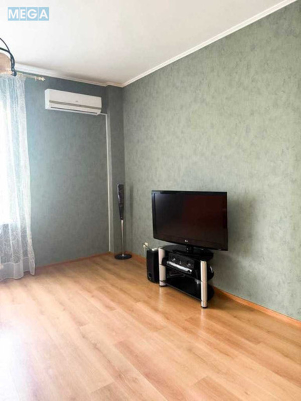 Продаж 2 кімнатної квартири (70/34/14), 2 пов. 17 пов. будинку, <a class="location-link" href="/kiev/" title="Недвижимость Київ">Київ</a>, <a class="location-link" href="/kiev/darnickij/" title="Недвижимость Дарницький район">Дарницький р-н</a>, Княжий Затон вул., 16в (изображение 4)
