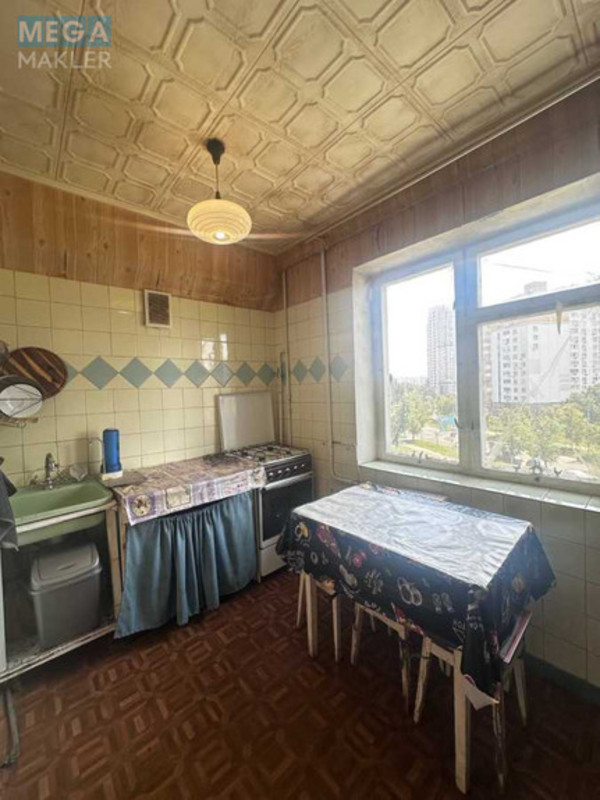 Продаж 3 кімнатної квартири (61/39/6), 5 пов. 9 пов. будинку, <a class="location-link" href="/kiev/" title="Недвижимость Київ">Київ</a>, <a class="location-link" href="/kiev/dneprovskij/" title="Недвижимость Дніпровський район">Дніпровський р-н</a>, Павла Тычины просп., 5 (изображение 10)
