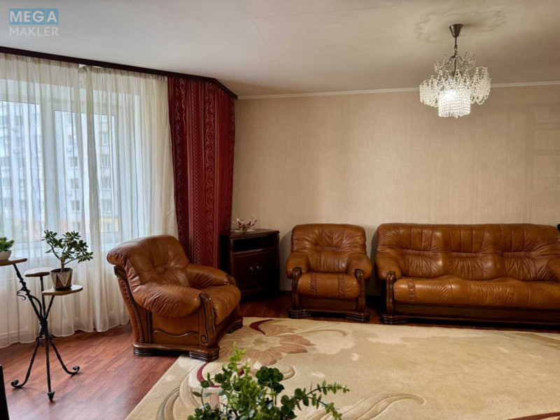 Оренда 3 кімнатної квартири, <a class="location-link" href="/kiev/" title="Недвижимость Київ">Київ</a>, <a class="location-link" href="/kiev/svyatoshinskij/" title="Недвижимость Святошинський район">Святошинський р-н</a>, Николая Краснова ул., 17 (изображение 5)