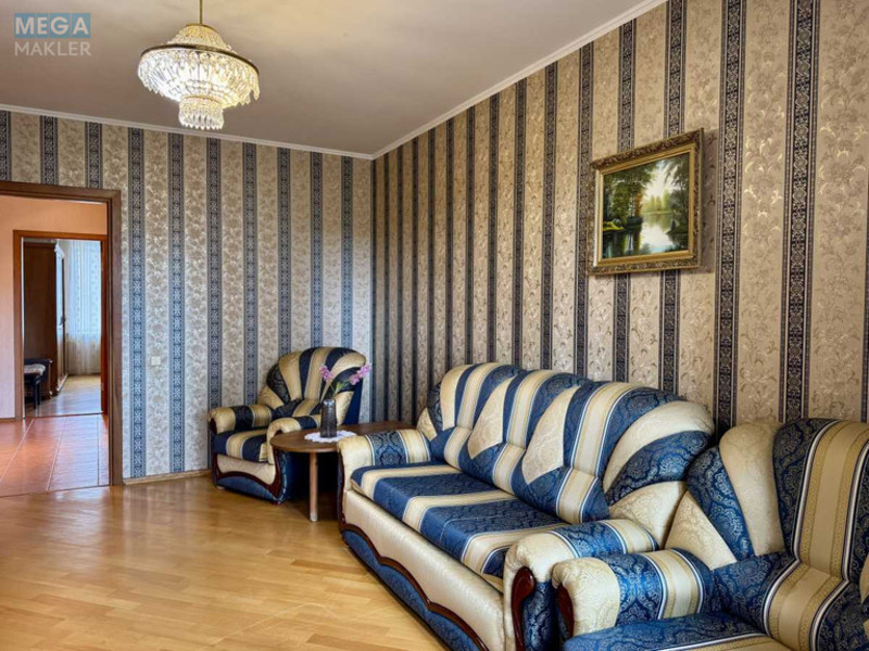 Оренда 3 кімнатної квартири, <a class="location-link" href="/kiev/" title="Недвижимость Київ">Київ</a>, <a class="location-link" href="/kiev/svyatoshinskij/" title="Недвижимость Святошинський район">Святошинський р-н</a>, Николая Краснова ул., 17 (изображение 8)