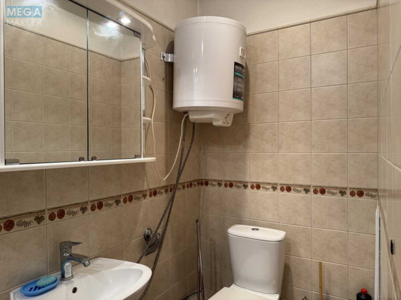 Оренда 3 кімнатної квартири, <a class="location-link" href="/kiev/" title="Недвижимость Київ">Київ</a>, <a class="location-link" href="/kiev/svyatoshinskij/" title="Недвижимость Святошинський район">Святошинський р-н</a>, Николая Краснова ул., 17 (изображение 23)