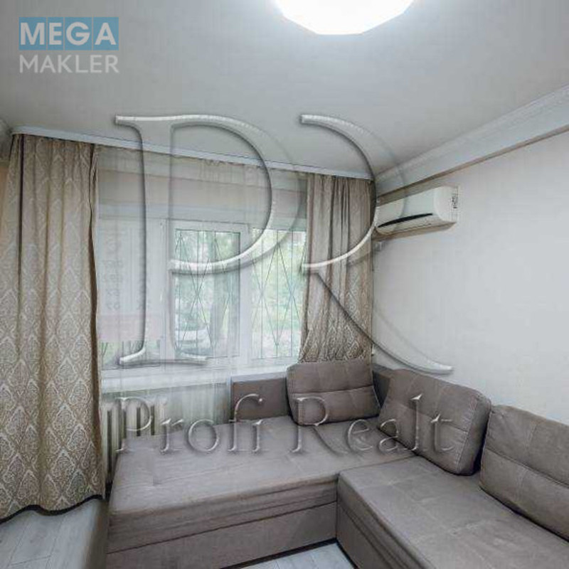 Продаж 2 кімнатної квартири (46/30/8), 1 пов. 5 пов. будинку, <a class="location-link" href="/kiev/" title="Недвижимость Київ">Київ</a>, <a class="location-link" href="/kiev/svyatoshinskij/" title="Недвижимость Святошинський район">Святошинський р-н</a>, Академика Туполева, 22Б (изображение 7)