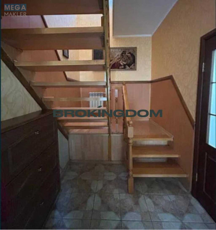 Продаж дома, 2 поверху, 141 кв.м, 3 кімнати, ділянка 6 соток, <a class="location-link" href="/bogdanovka-selo-kv-brovarskij-rajon/" title="Недвижимость Богданівка">Богданівка</a>, озерна ул., 43 (изображение 9)