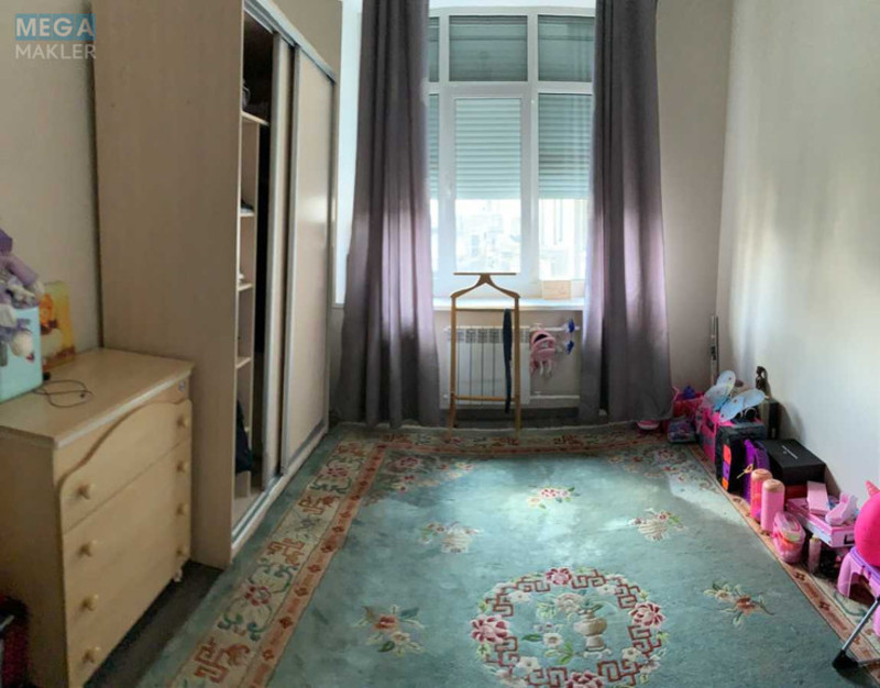 Оренда 4 кімнатні квартири, <a class="location-link" href="/kiev/" title="Недвижимость Київ">Київ</a>, <a class="location-link" href="/kiev/pecherskij/" title="Недвижимость Печерський район">Печерський р-н</a>, Інститутська вул., 16 (изображение 18)