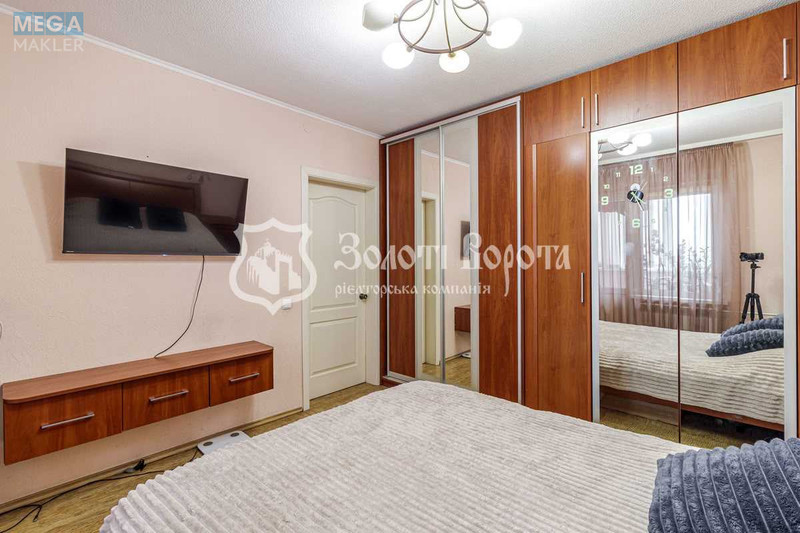Продаж 2 кімнатної квартири (60/29/8,5), 6 пов. 16 пов. будинку, <a class="location-link" href="/kiev/" title="Недвижимость Київ">Київ</a>, <a class="location-link" href="/kiev/darnickij/" title="Недвижимость Дарницький район">Дарницький р-н</a>, Ревуцького вул., 44б (изображение 5)