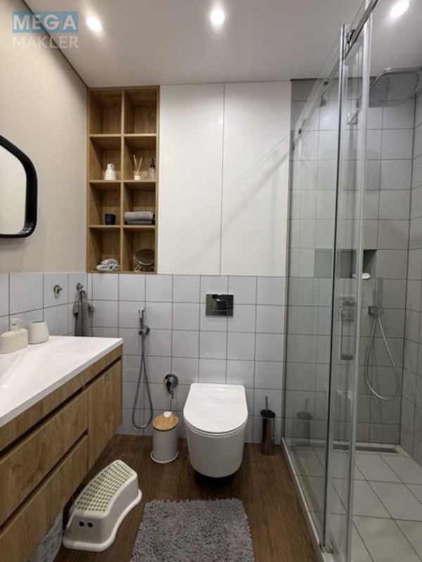 Оренда 3 кімнатної квартири, <a class="location-link" href="/kiev/" title="Недвижимость Київ">Київ</a>, <a class="location-link" href="/kiev/shevchenkovskij/" title="Недвижимость Шевченківський район">Шевченківський р-н</a>, Салютная ул., 2 (изображение 14)