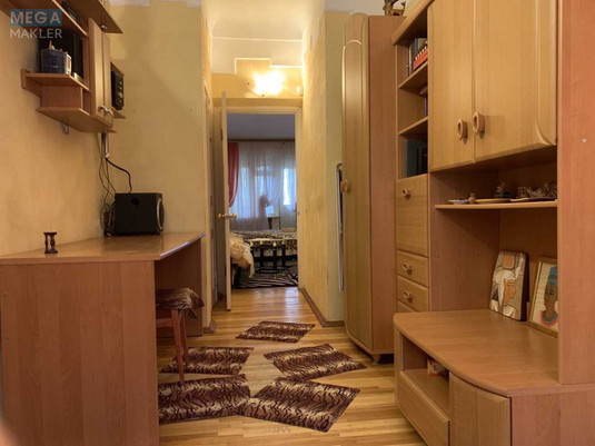 Продаж 2 кімнатної квартири (41,9/26,7/5,5), 3 пов. 3 пов. будинку, <a class="location-link" href="/kiev/" title="Недвижимость Київ">Київ</a>, <a class="location-link" href="/kiev/svyatoshinskij/" title="Недвижимость Святошинський район">Святошинський р-н</a>, Верховинная ул., 8 (изображение 4)