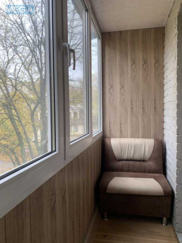 Продаж 2 кімнатної квартири (41,9/26,7/5,5), 3 пов. 3 пов. будинку, <a class="location-link" href="/kiev/" title="Недвижимость Київ">Київ</a>, <a class="location-link" href="/kiev/svyatoshinskij/" title="Недвижимость Святошинський район">Святошинський р-н</a>, Верховинная ул., 8 (изображение 8)