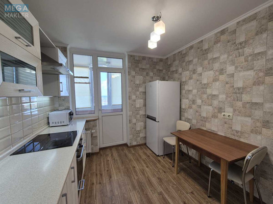 Продаж 1 кімнатної квартири (40/18/14), 21 пов. 24 пов. будинку, <a class="location-link" href="/kiev/" title="Недвижимость Київ">Київ</a>, <a class="location-link" href="/kiev/goloseevskij/" title="Недвижимость Голосіївський район">Голосіївський р-н</a>, Академика Глушкова просп., 101 (изображение 3)