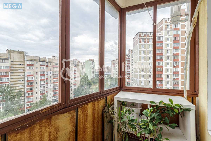 Продаж 1 кімнатної квартири (41,5/18/9,2), 9 пов. 10 пов. будинку, <a class="location-link" href="/kiev/" title="Недвижимость Київ">Київ</a>, <a class="location-link" href="/kiev/desnyanskij/" title="Недвижимость Деснянський район">Деснянський р-н</a>, Леоніда Бикова бульв., 6 (изображение 6)