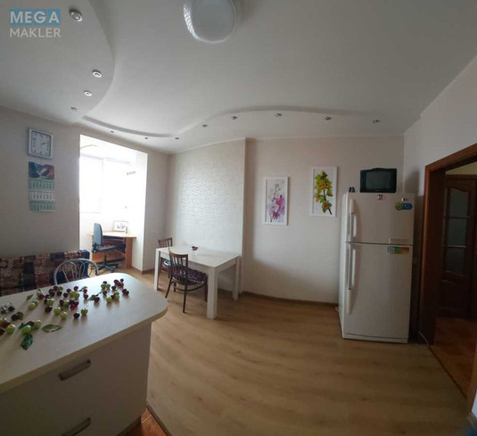 Оренда 3 кімнатної квартири, <a class="location-link" href="/kiev/" title="Недвижимость Київ">Київ</a>, <a class="location-link" href="/kiev/dneprovskij/" title="Недвижимость Дніпровський район">Дніпровський р-н</a>, Раисы Окипной ул., 8 (изображение 10)