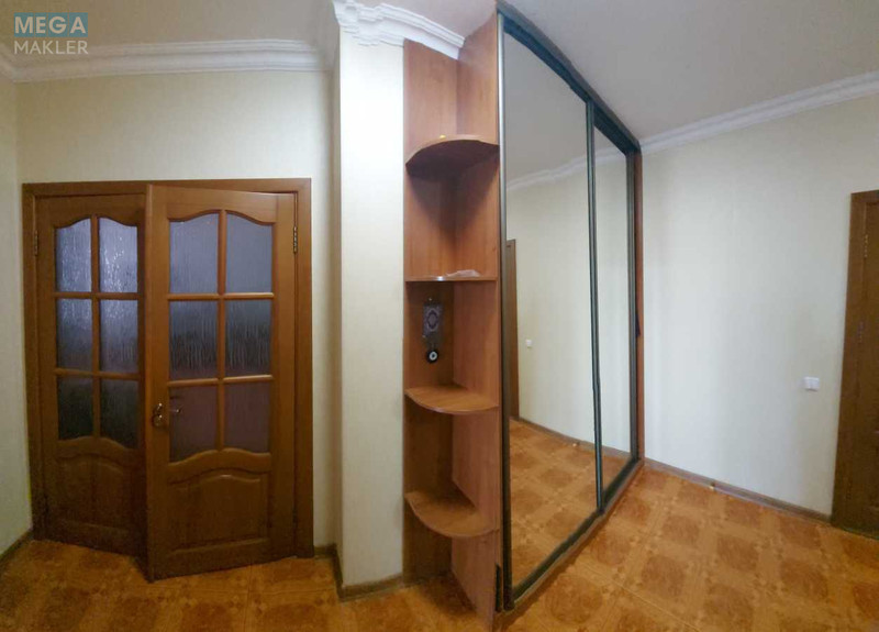 Оренда 3 кімнатної квартири, <a class="location-link" href="/kiev/" title="Недвижимость Київ">Київ</a>, <a class="location-link" href="/kiev/dneprovskij/" title="Недвижимость Дніпровський район">Дніпровський р-н</a>, Раисы Окипной ул., 8 (изображение 14)