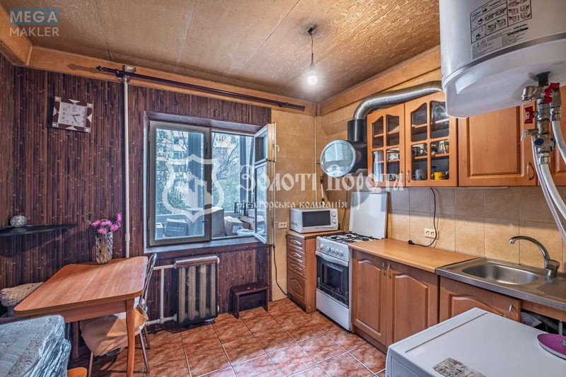 Продаж 2 кімнатної квартири (53/29/8,3), 2 пов. 9 пов. будинку, <a class="location-link" href="/kiev/" title="Недвижимость Київ">Київ</a>, <a class="location-link" href="/kiev/goloseevskij/" title="Недвижимость Голосіївський район">Голосіївський р-н</a>, Васильківська вул., 8 (изображение 9)