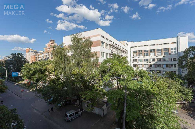 Оренда 2 кімнатної квартири, <a class="location-link" href="/kiev/" title="Недвижимость Київ">Київ</a>, <a class="location-link" href="/kiev/pecherskij/" title="Недвижимость Печерський район">Печерський р-н</a>, Немировича-Данченка вул., 14/13 (изображение 2)