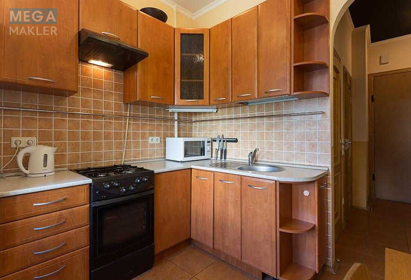 Оренда 2 кімнатної квартири, <a class="location-link" href="/kiev/" title="Недвижимость Київ">Київ</a>, <a class="location-link" href="/kiev/pecherskij/" title="Недвижимость Печерський район">Печерський р-н</a>, Немировича-Данченка вул., 14/13 (изображение 4)