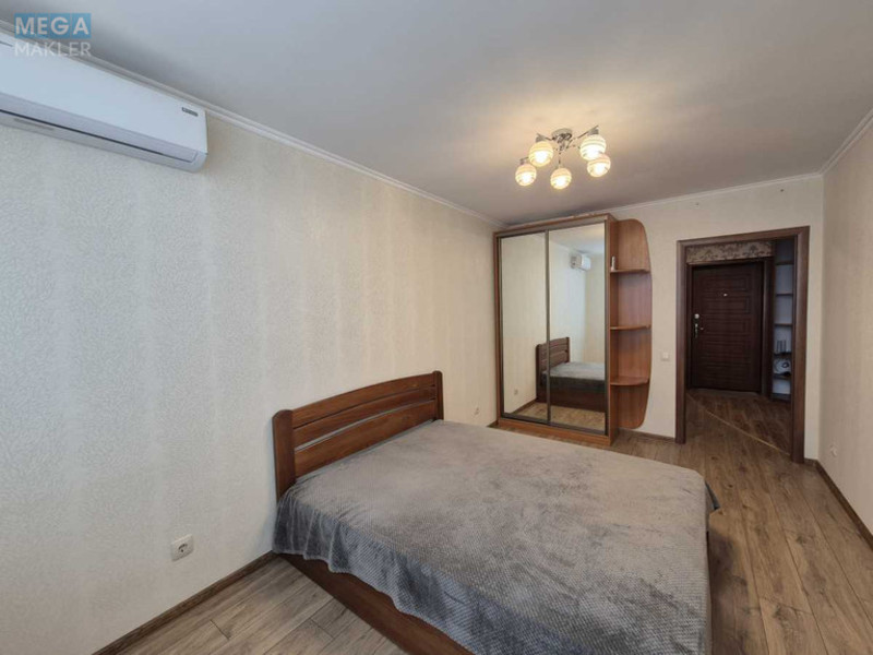 Продаж 2 кімнатної квартири (40/18/14), 21 пов. 24 пов. будинку, <a class="location-link" href="/novoselki-selo-kv-kievo-svyatoshinskij-rajon/" title="Недвижимость Новосілки">Новосілки</a>, Приміська, 26 (изображение 4)