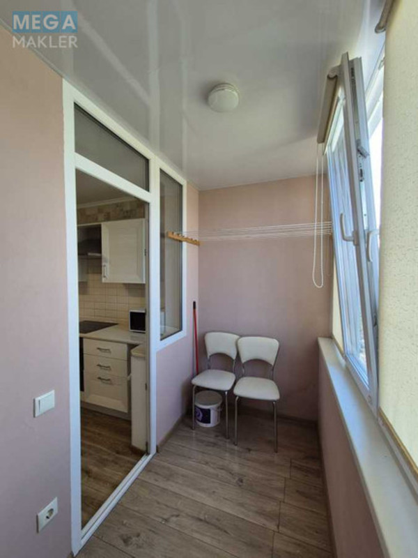 Продаж 2 кімнатної квартири (40/18/14), 21 пов. 24 пов. будинку, <a class="location-link" href="/novoselki-selo-kv-kievo-svyatoshinskij-rajon/" title="Недвижимость Новосілки">Новосілки</a>, Приміська, 26 (изображение 19)