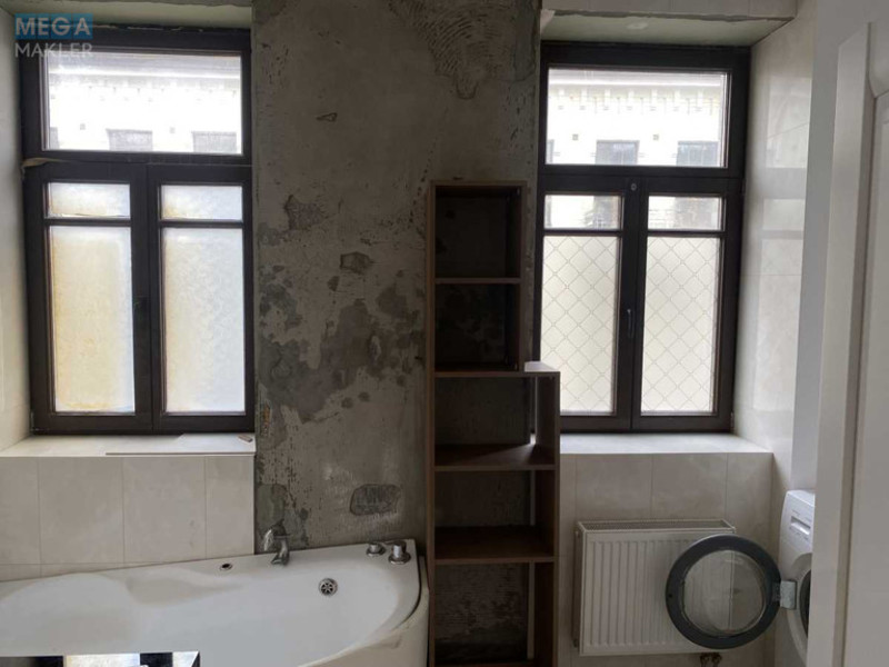 Продаж 4 кімнатної квартири (131/83/10,5), 3 пов. 5 пов. будинку, <a class="location-link" href="/kiev/" title="Недвижимость Київ">Київ</a>, <a class="location-link" href="/kiev/podolskij/" title="Недвижимость Подільський район">Подільський р-н</a>, Ярославський пров., 4 (изображение 9)