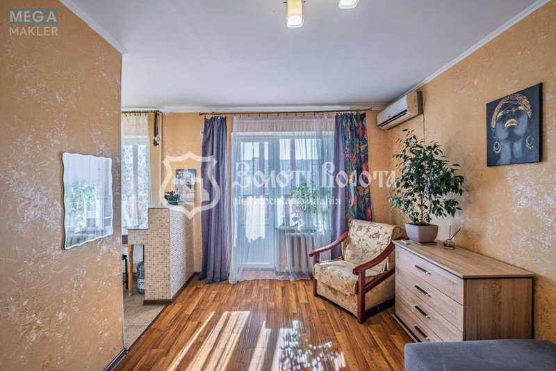Продаж 1 кімнатної квартири (28/13,3/5,5), 6 пов. 9 пов. будинку, <a class="location-link" href="/kiev/" title="Недвижимость Київ">Київ</a>, <a class="location-link" href="/kiev/svyatoshinskij/" title="Недвижимость Святошинський район">Святошинський р-н</a>, Жолудєва вул., 1 (изображение 2)
